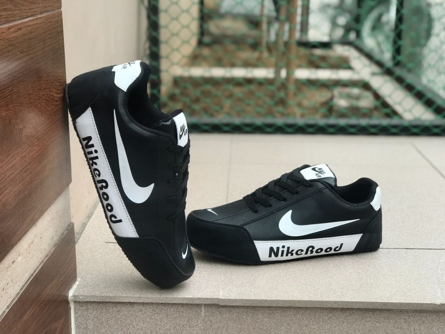 NIKE SHOES