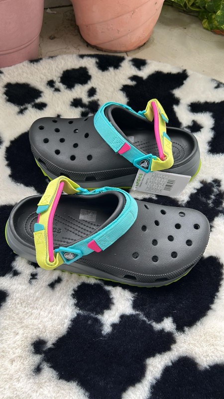 Crocs hike