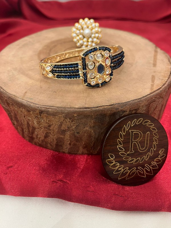 Breslet with earring set